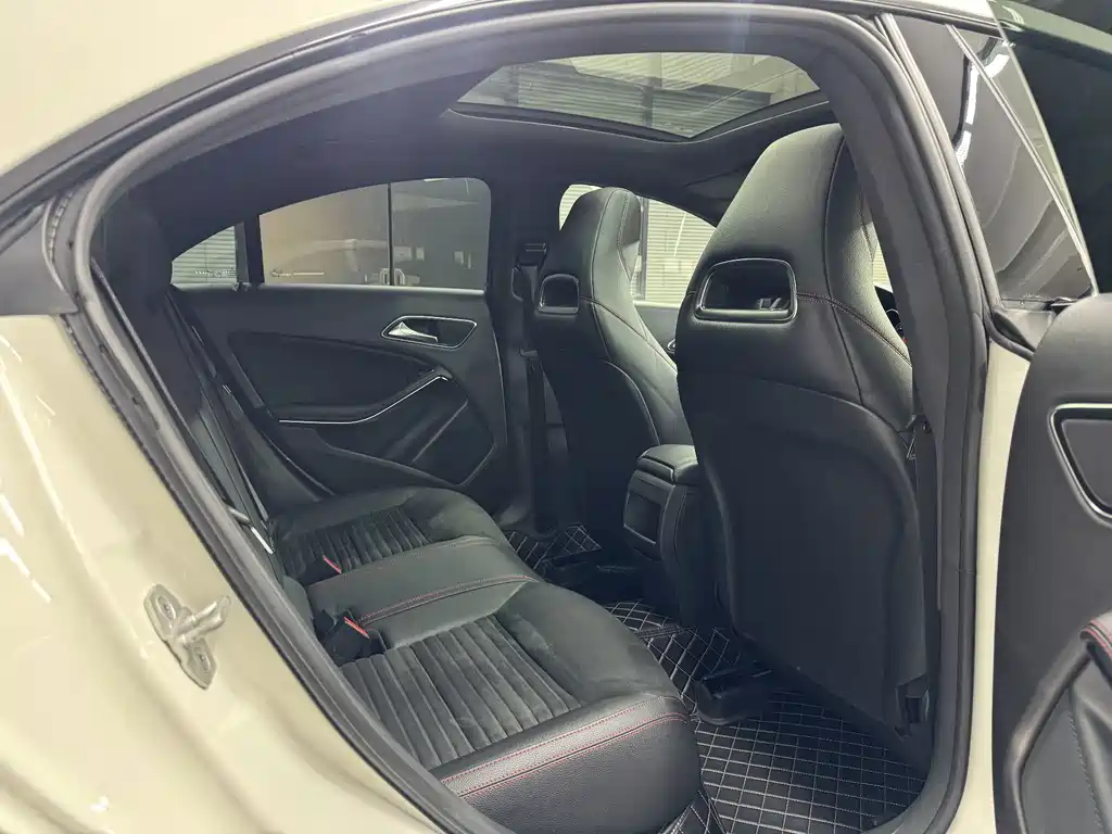Mercedes-Benz CLA (Import) — миниатюра 13