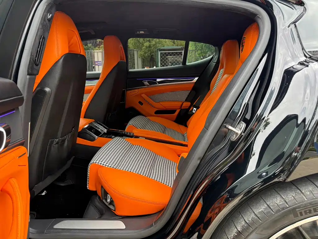 Porsche Panamera 2013 Panamera Platinum Edition 3.6L