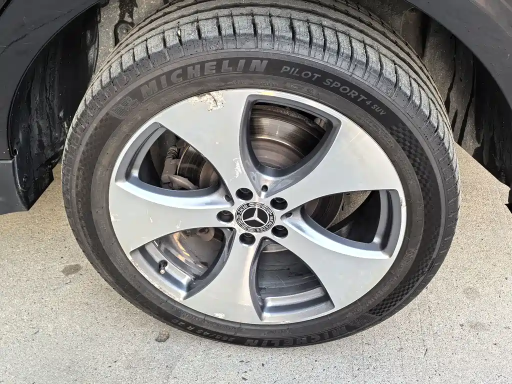 Mercedes-Benz GLE (Import) — миниатюра 11