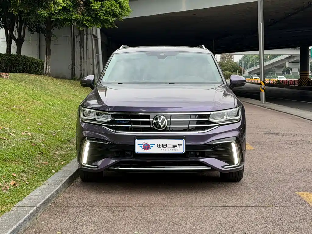 Volkswagen Tiguan L PHEV — миниатюра 2
