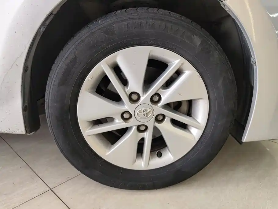 Toyota Corolla — миниатюра 6