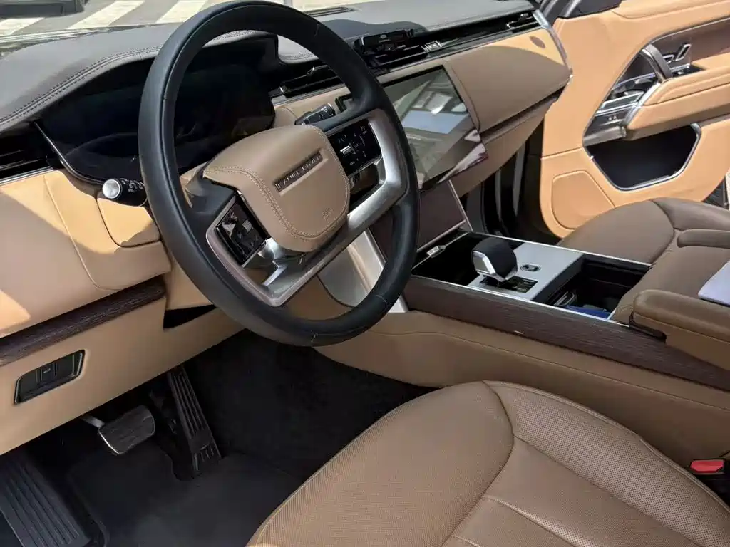 Land Rover Range Rover — миниатюра 5