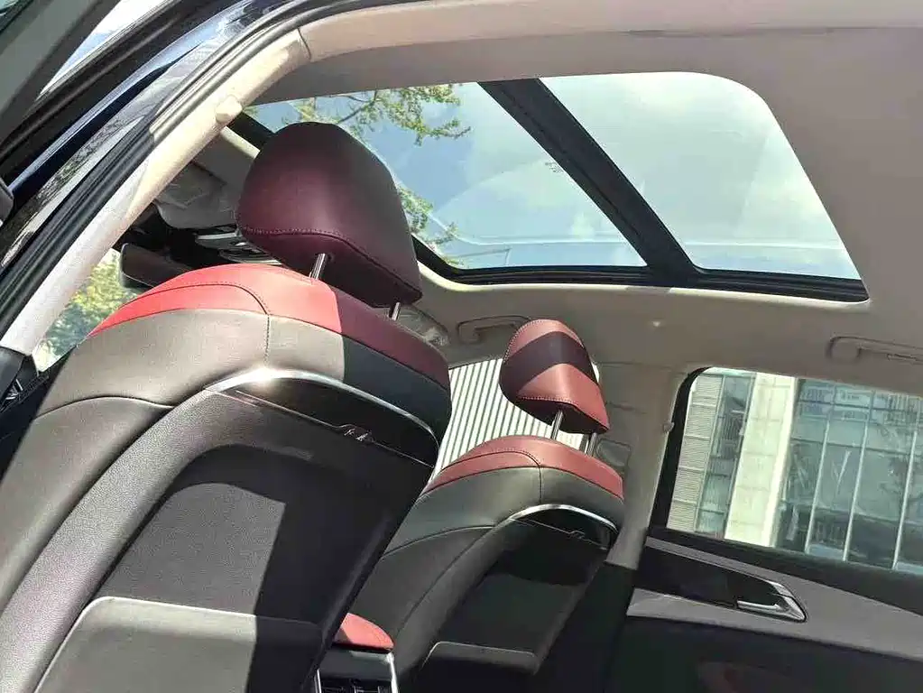 Hongqi H5 2025 2.0T AT