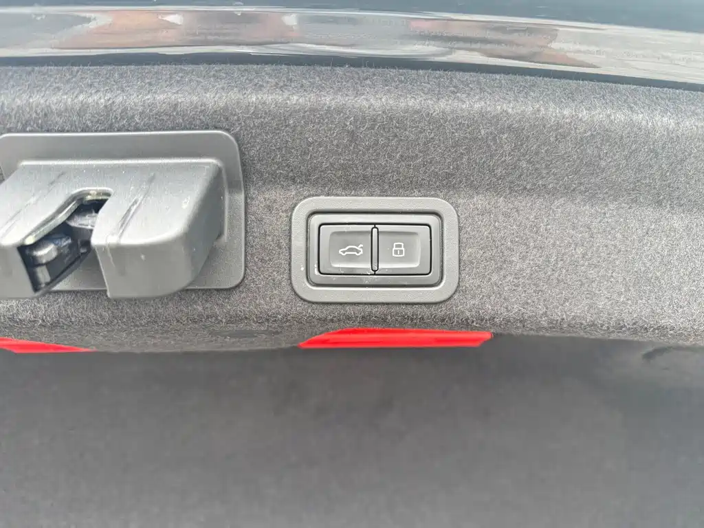 Audi A6L — миниатюра 31