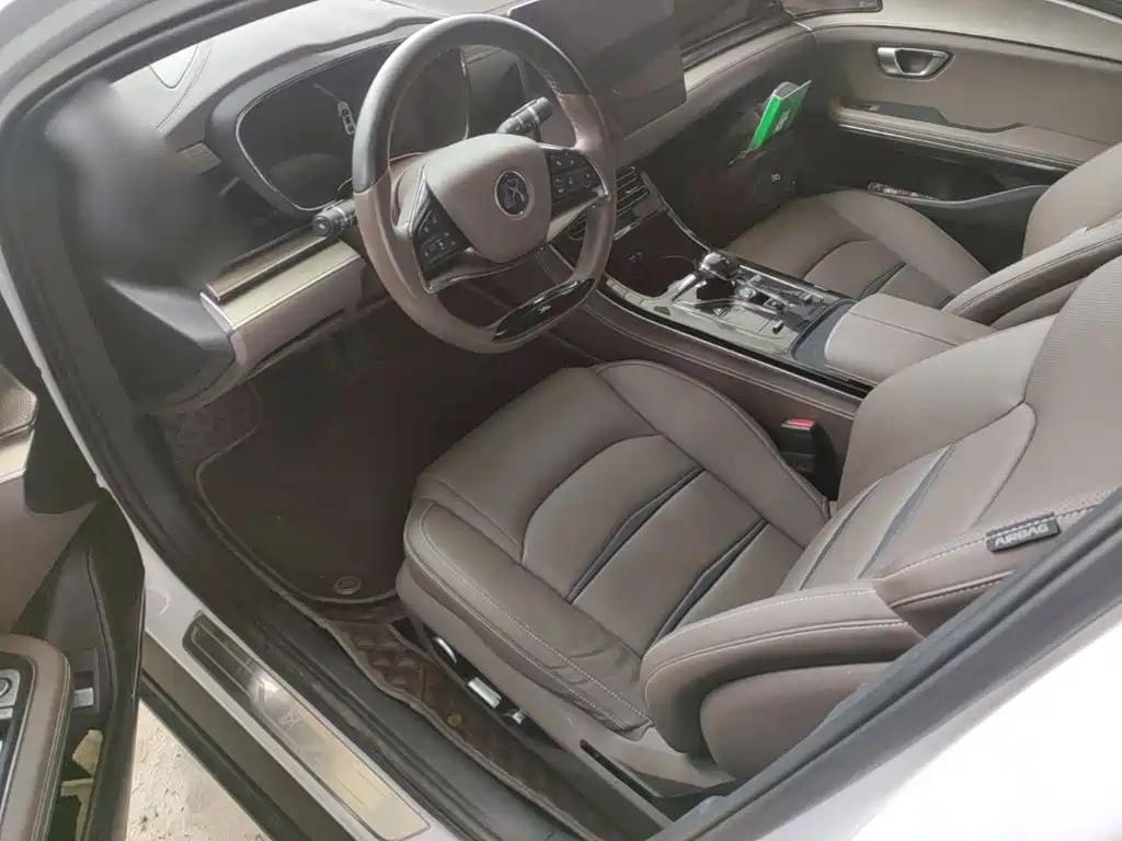 BYD Han — миниатюра 15