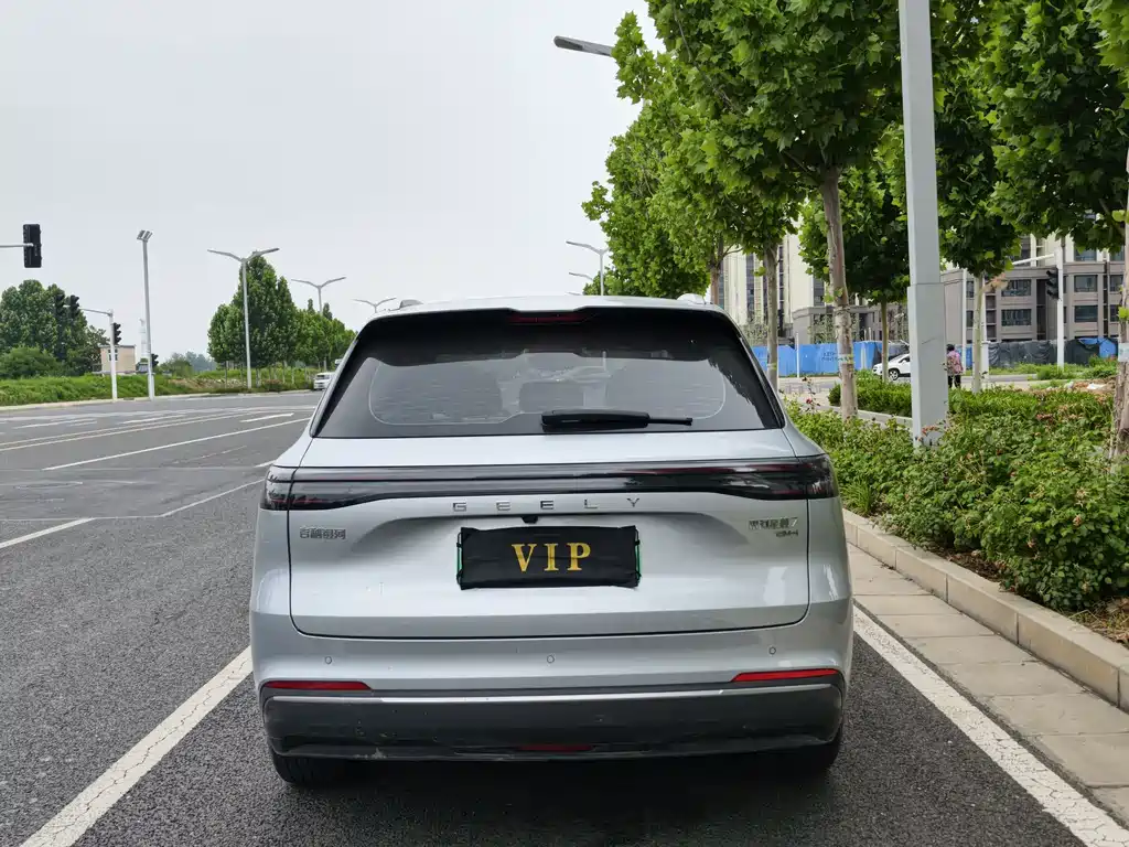 Geely Galaxy Galaxy 7 7 2025 120km +