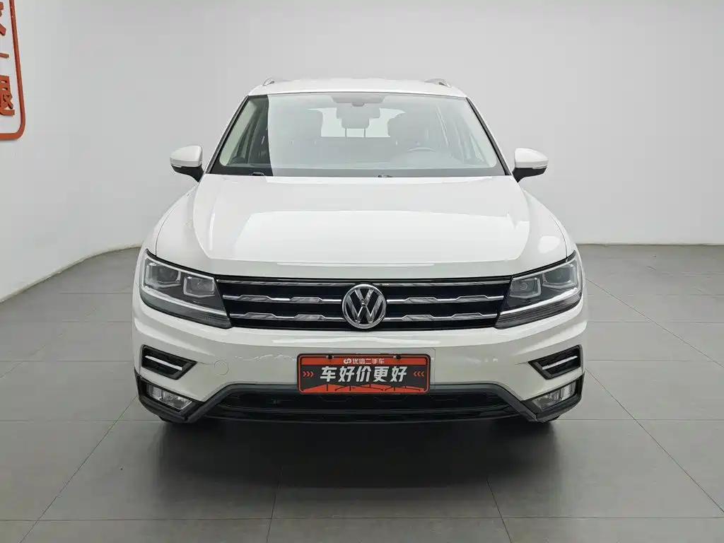 Volkswagen Tiguan L L 2017 330TSI AT Comfort