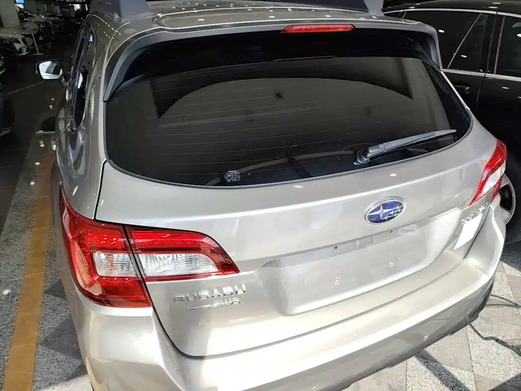 Subaru Outback — миниатюра 6