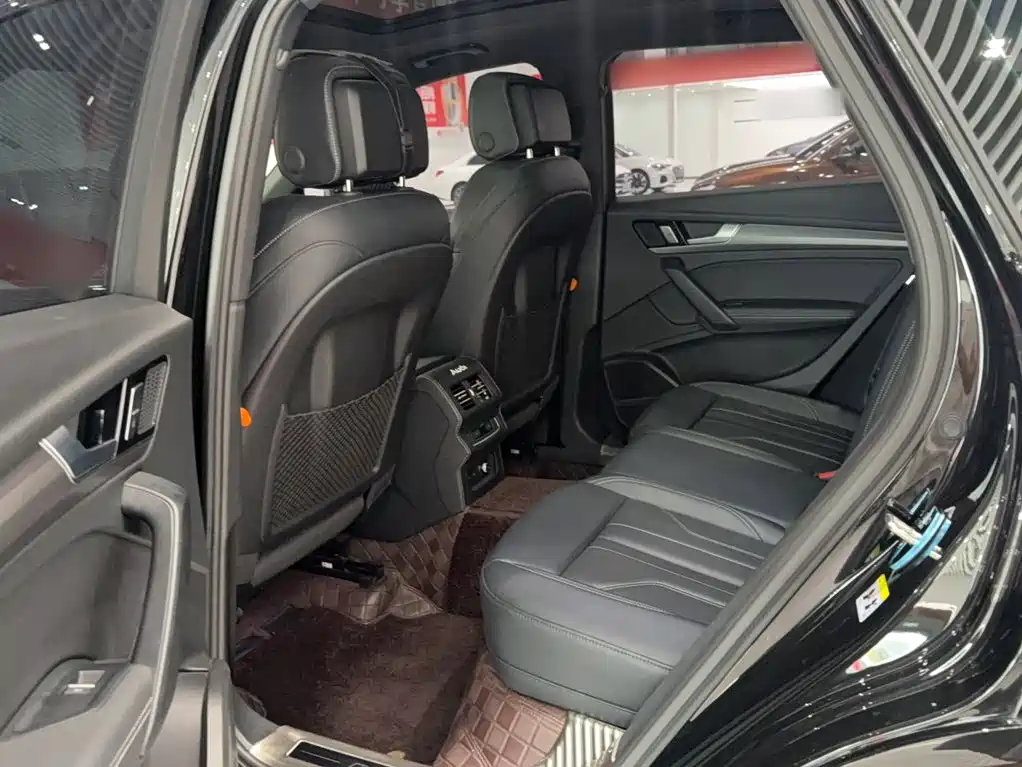 Audi Q5L — миниатюра 15