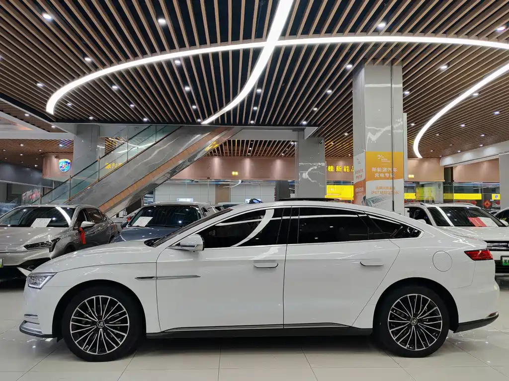 BYD Han — миниатюра 11