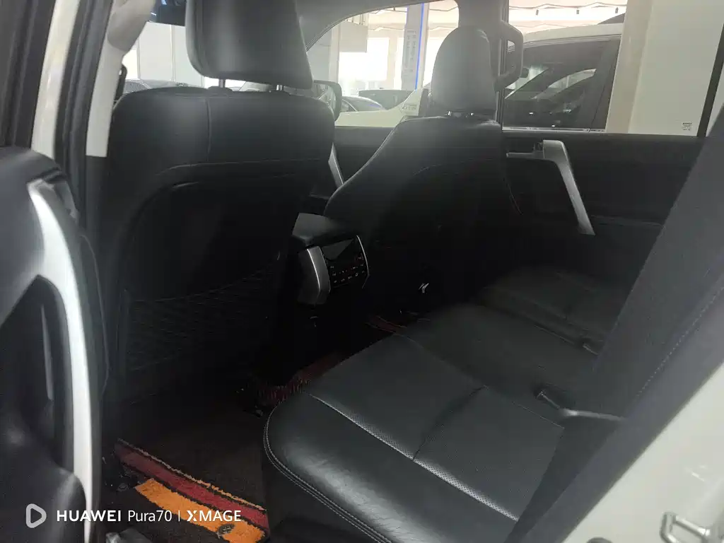 Toyota Prado — миниатюра 8