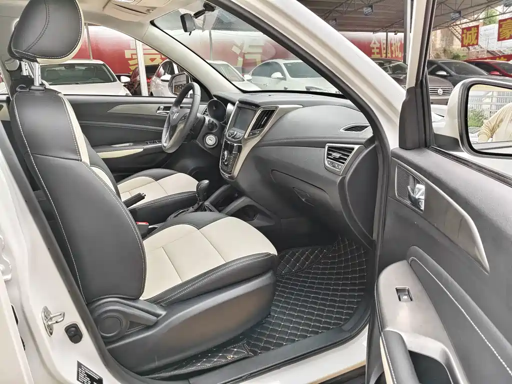 Changan CS35 — миниатюра 8