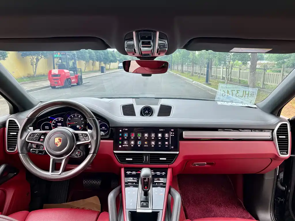 Porsche Cayenne — миниатюра 13