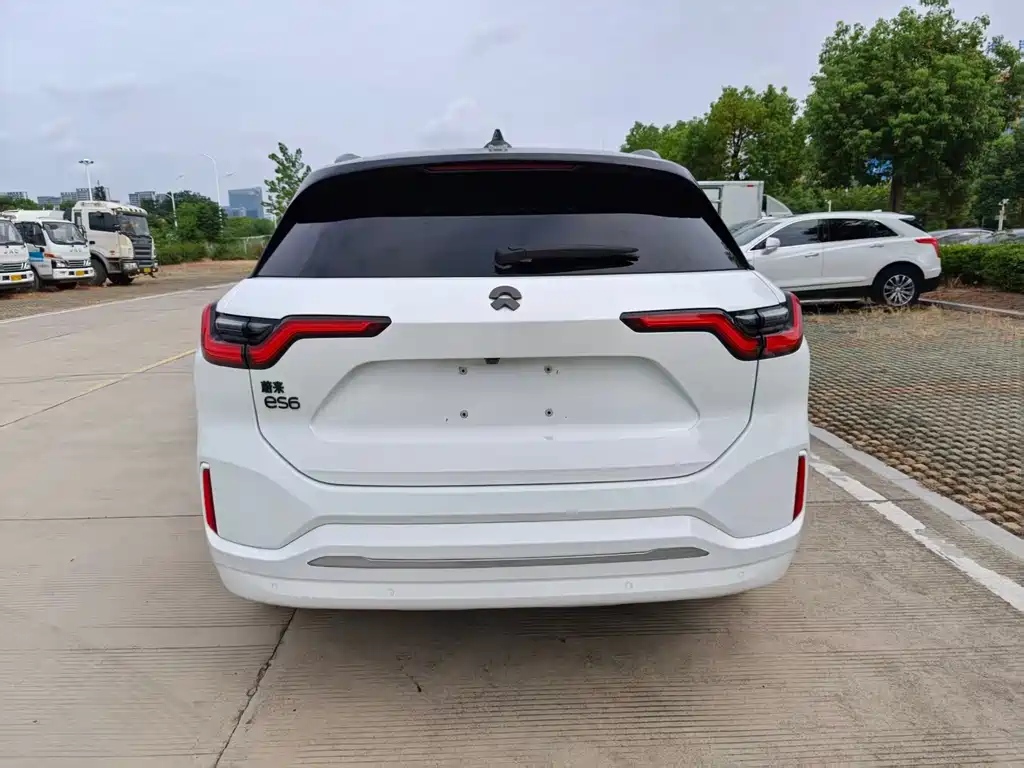 NIO ES6 — миниатюра 6