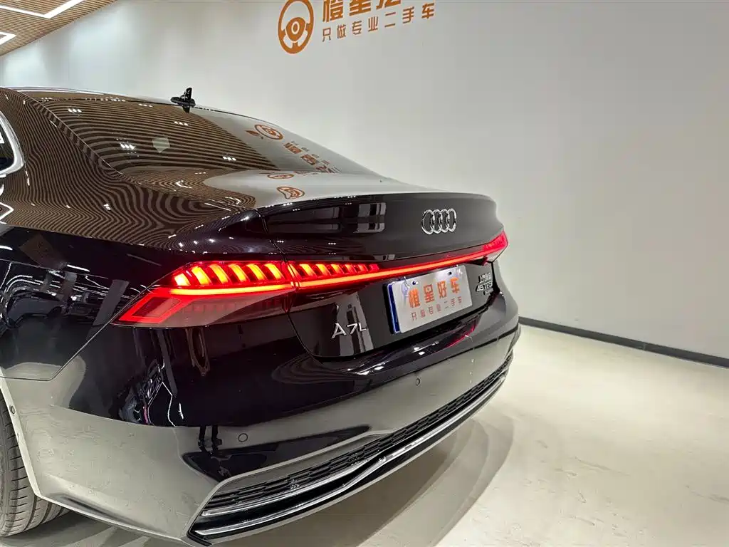 Audi A7L 2024 45 TFSI quattro