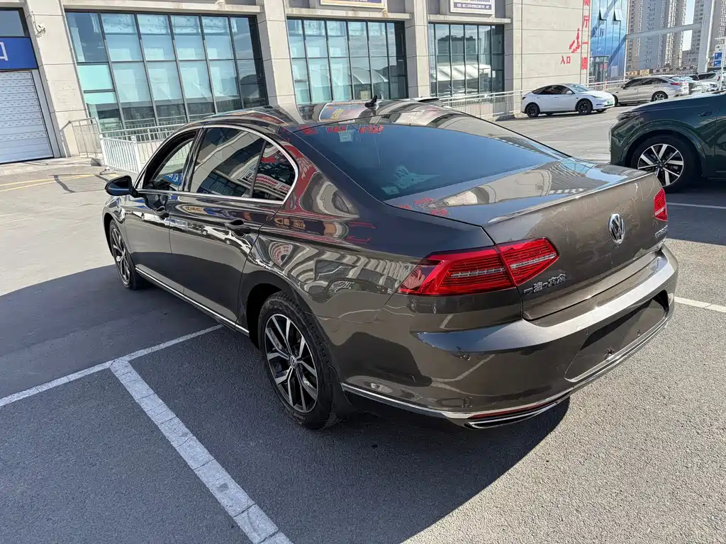 Volkswagen Magotan — миниатюра 6
