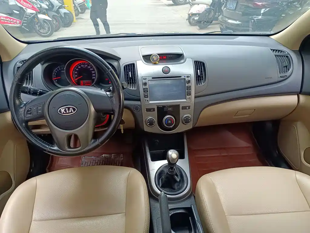 Kia Forte 2009 1.6L MT GLS