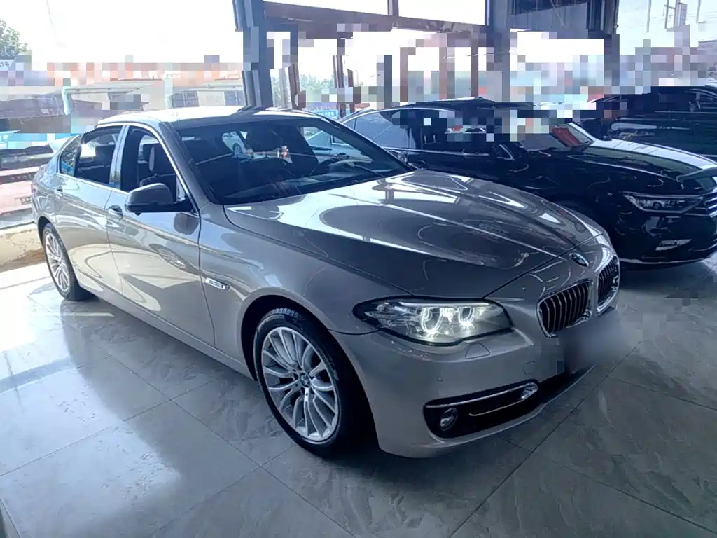 BMW 5 Series — миниатюра 4