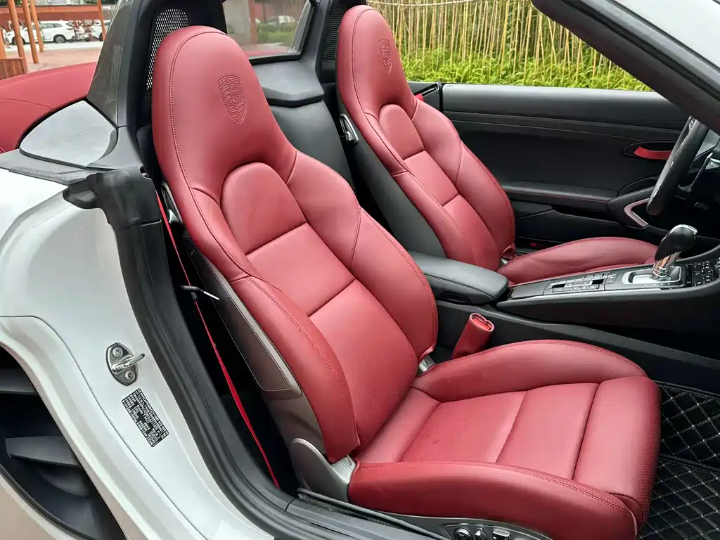 Porsche 718 2019 Boxster T 2.0T