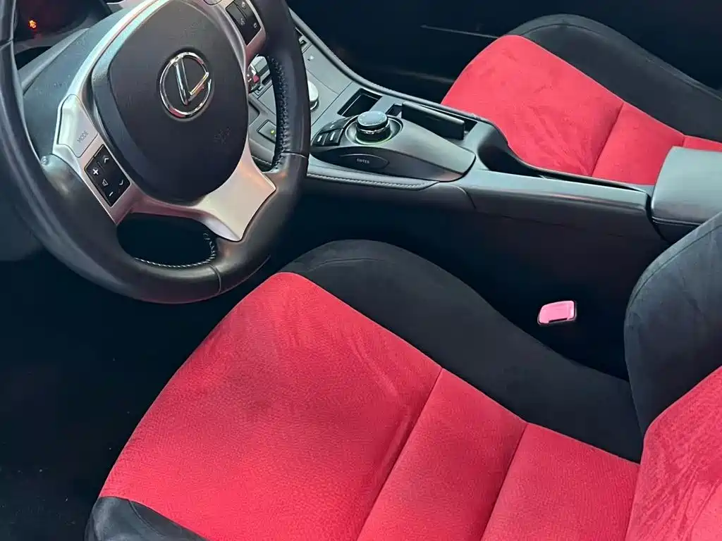 Lexus CT — миниатюра 7
