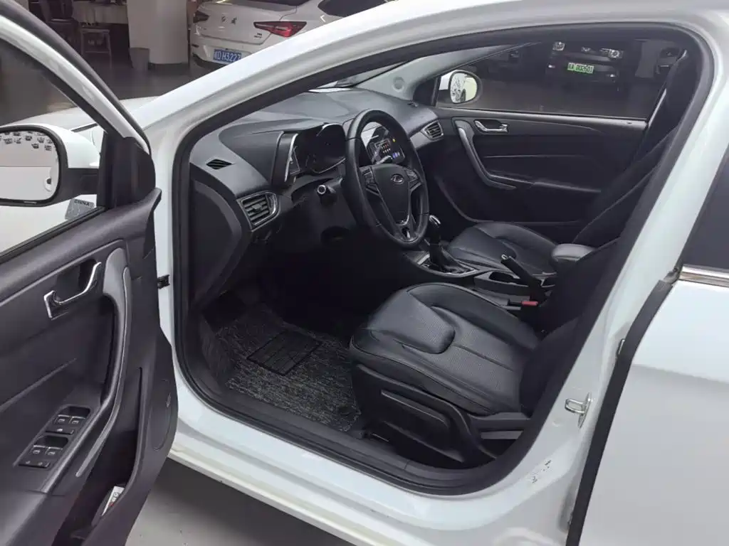 Chery Arrizo 5 — миниатюра 16