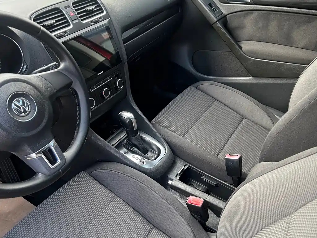 Volkswagen Golf — миниатюра 10