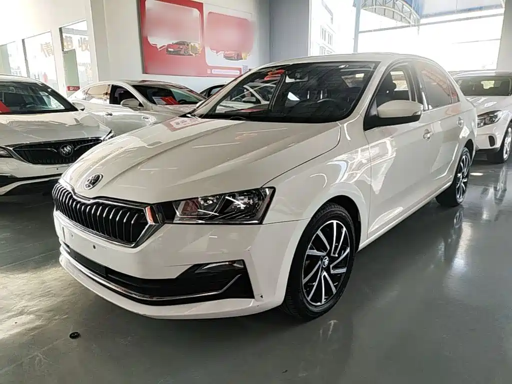Skoda Rapid — миниатюра 2