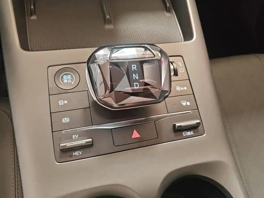 BYD Qin PLUS — миниатюра 14
