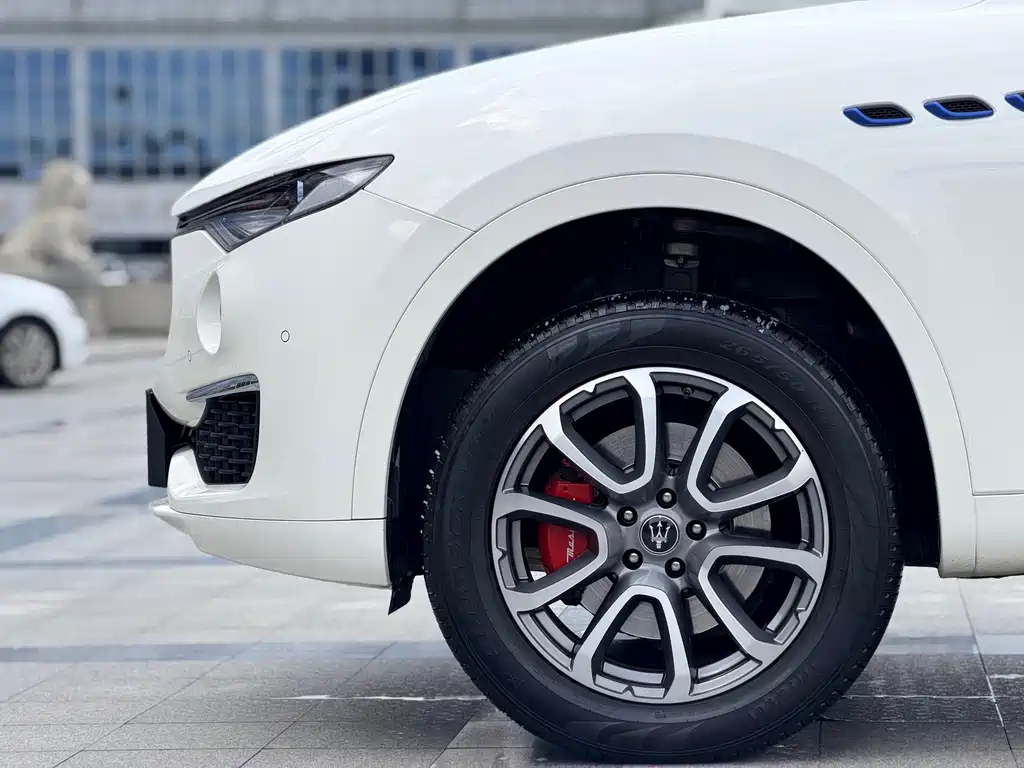 Maserati Levante — миниатюра 3