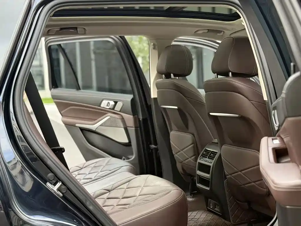 BMW X5 — миниатюра 12