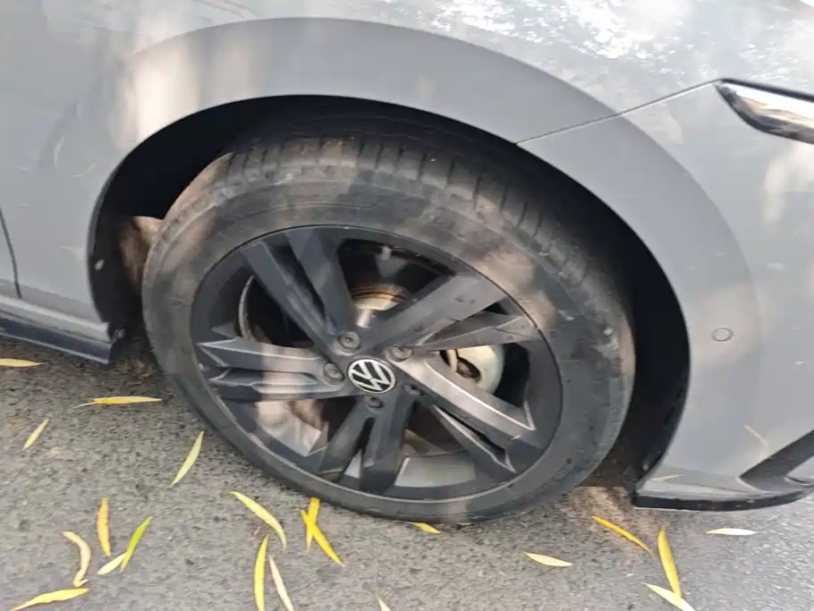 Volkswagen Golf — миниатюра 6