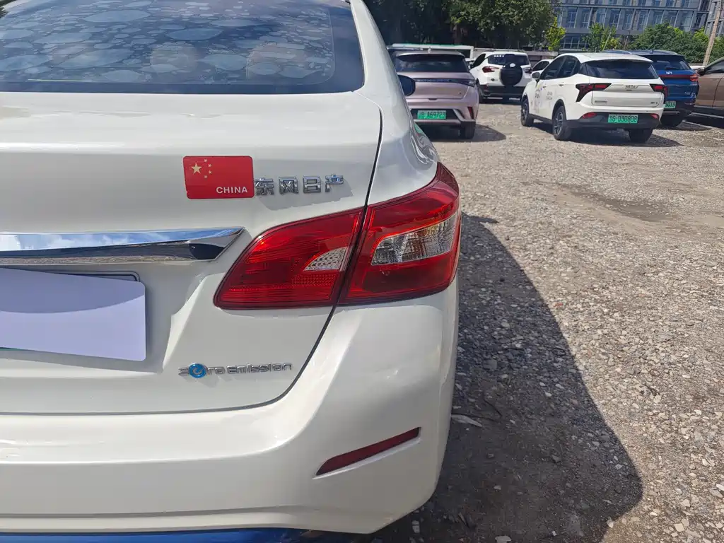 Nissan Sylphy EV — миниатюра 7