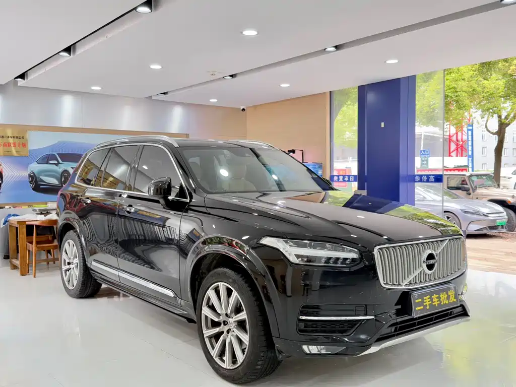 Volvo XC90 2019 T6 7 мест V