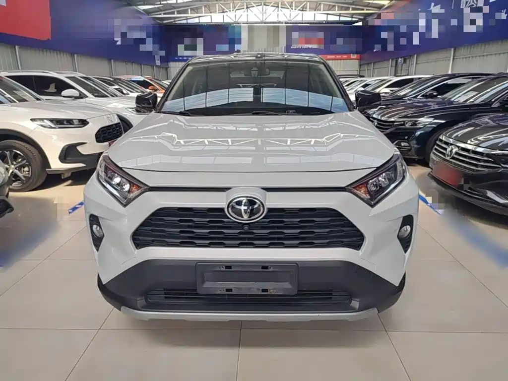 Toyota RAV4 — миниатюра 3