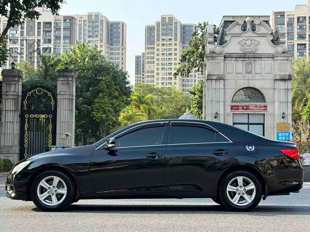 Toyota Reiz — миниатюра 14