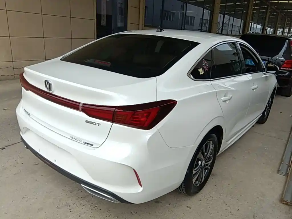 Changan Eado 2023 Enjoy PLUS NE 1.4T GDI DCT Luxury