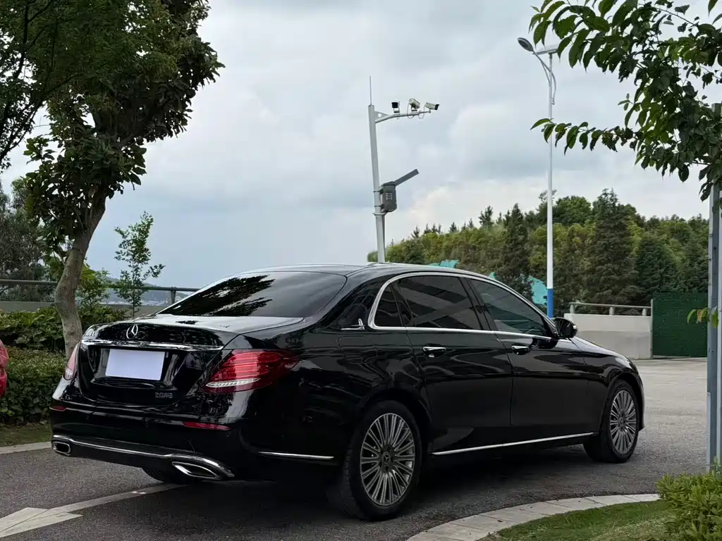 Mercedes-Benz E-Class E 2020 E 300 L Fashion