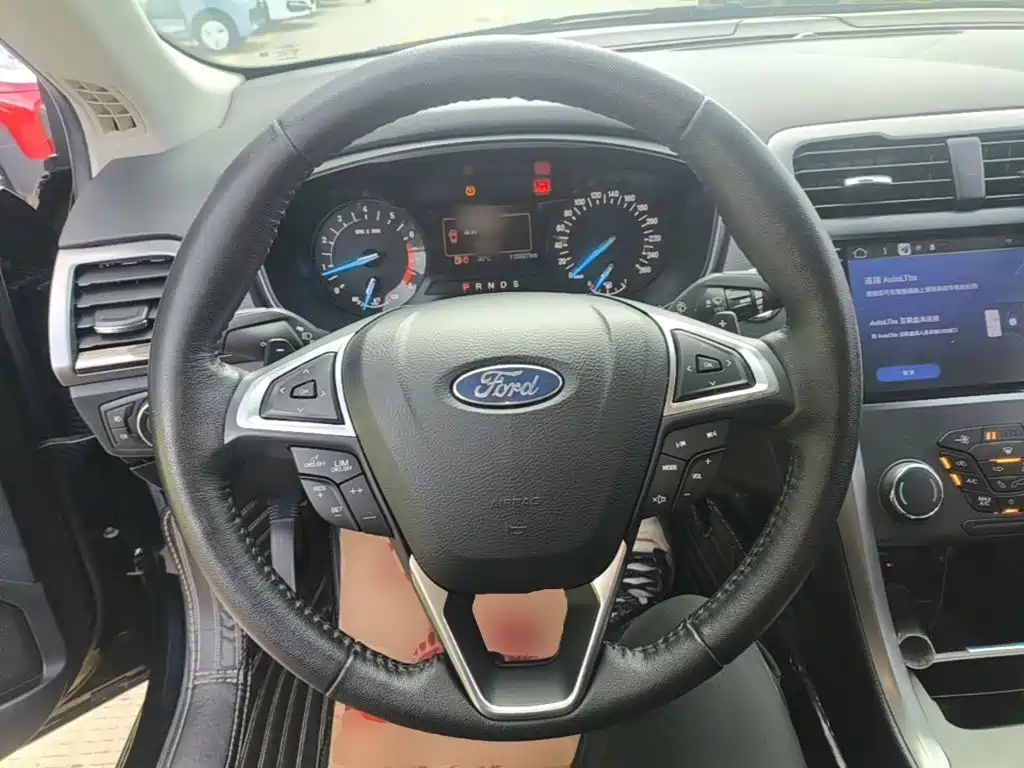 Ford Mondeo — миниатюра 11