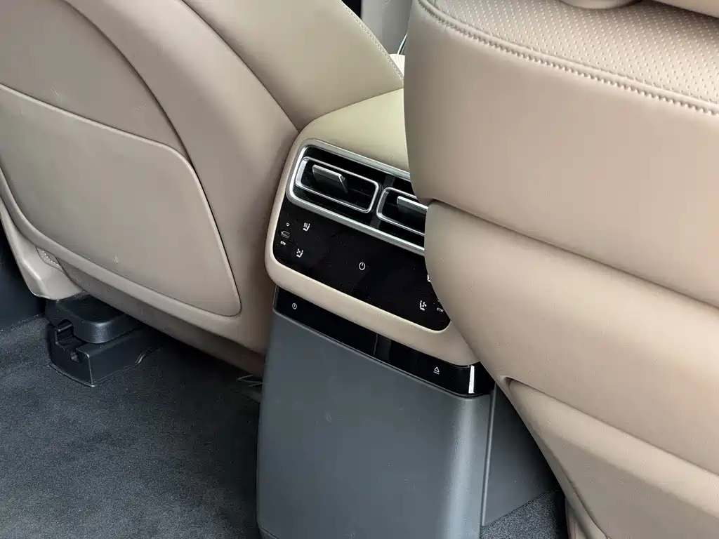 Li Auto Li L7 — миниатюра 20