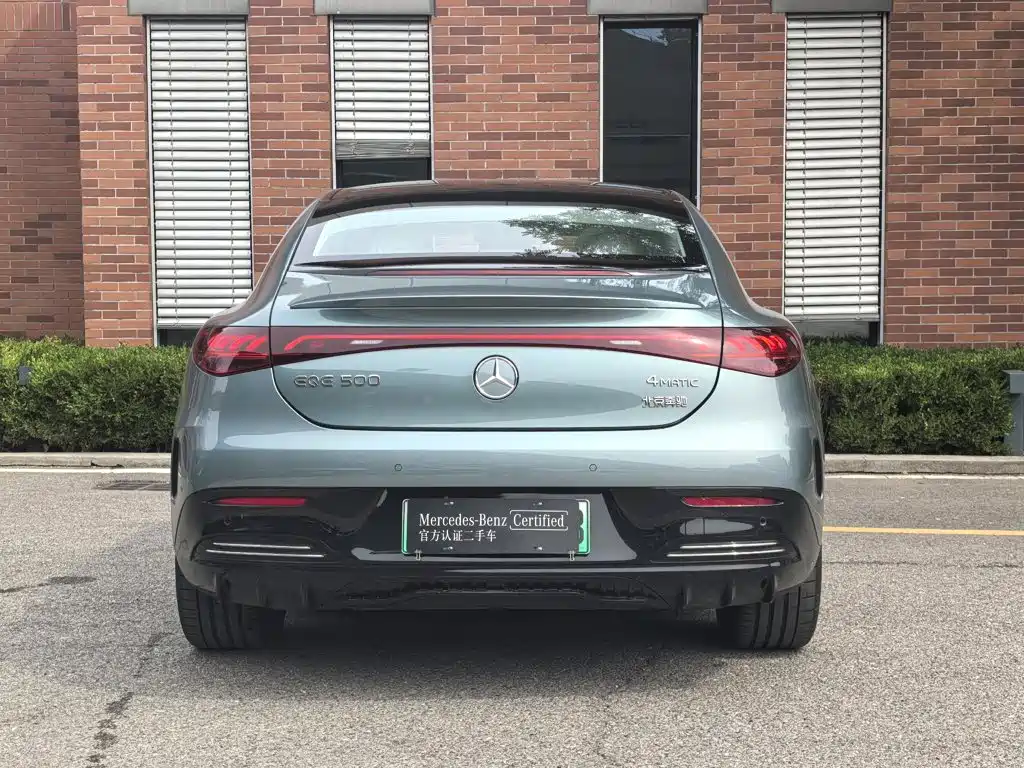 Mercedes-Benz EQE — миниатюра 12