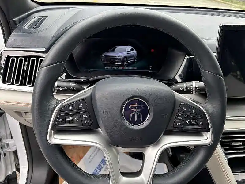 BYD PLUS New Energy — миниатюра 5