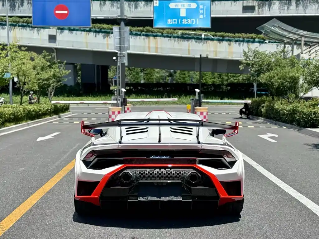 Lamborghini Huracán — миниатюра 8