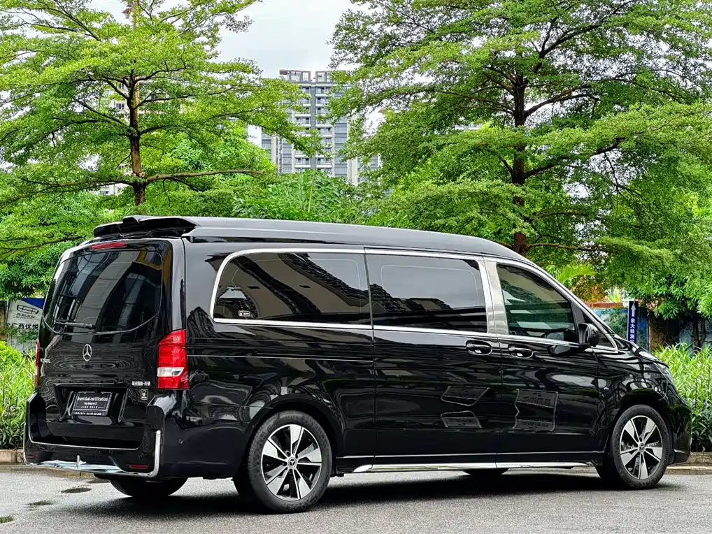 Mercedes-Benz V-Class V 2023 V 260 L