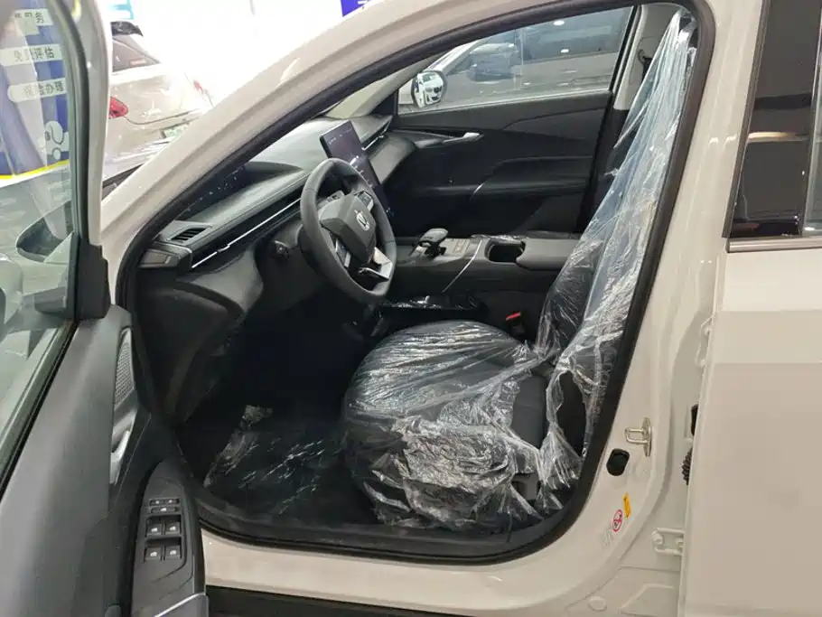 Changan Eado — миниатюра 8