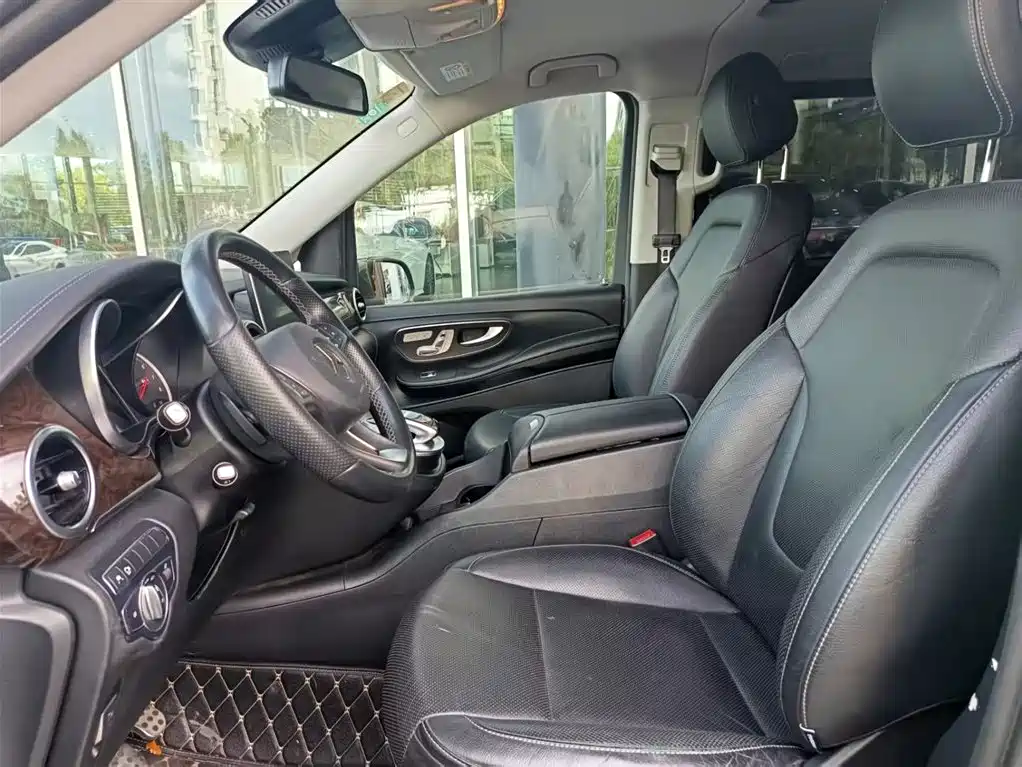 Mercedes-Benz V-Class V 2017 V 260 L Luxury Long Wheelbase