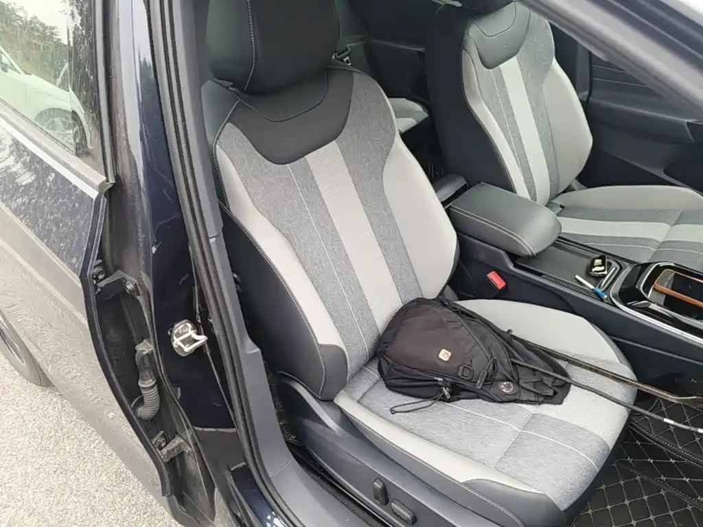 Volkswagen ID.4 Crozz — миниатюра 25