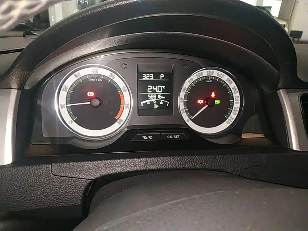 Skoda Rapid — миниатюра 12