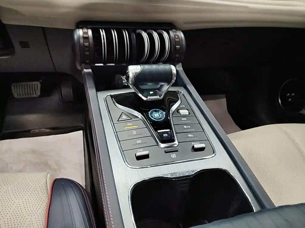 BYD Yuan Plus — миниатюра 14