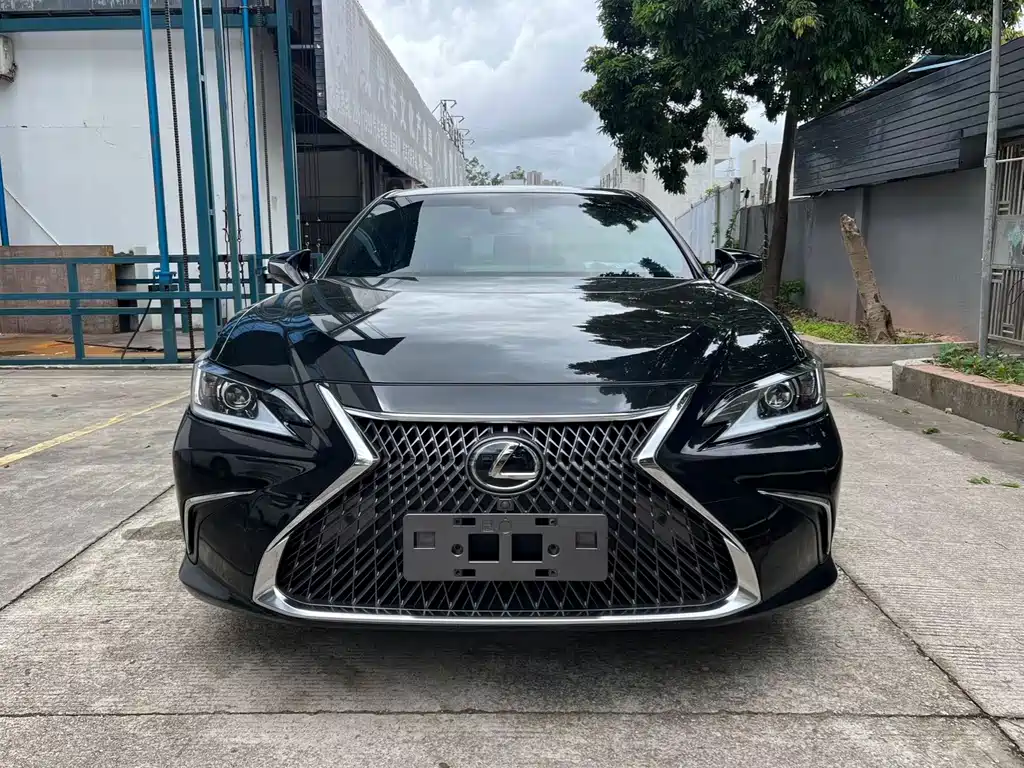 Lexus ES — миниатюра 2