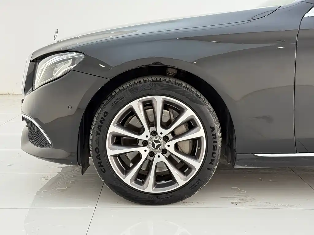 Mercedes-Benz E-Class E 2019 E 300 L Fashion